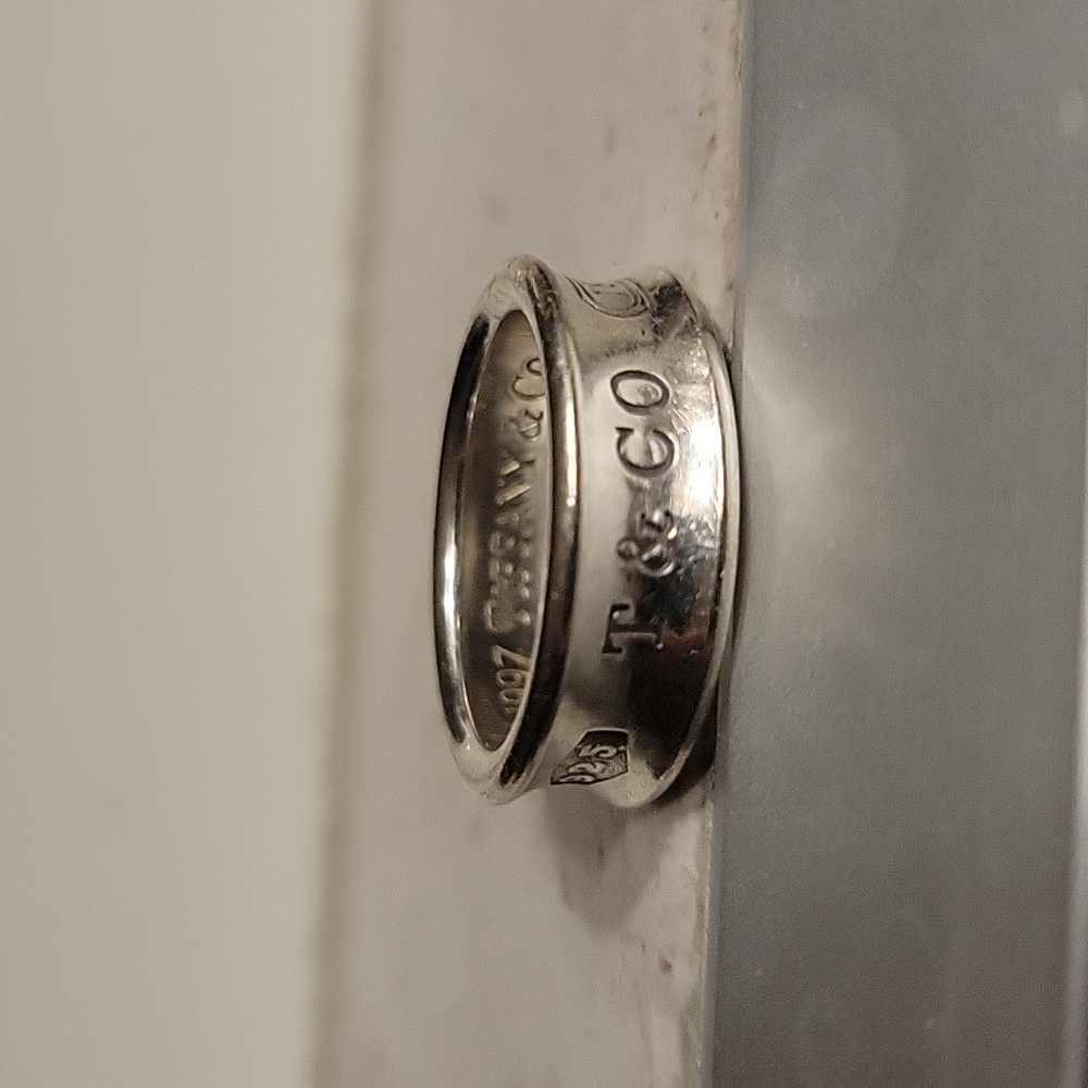 TIFFANY ring